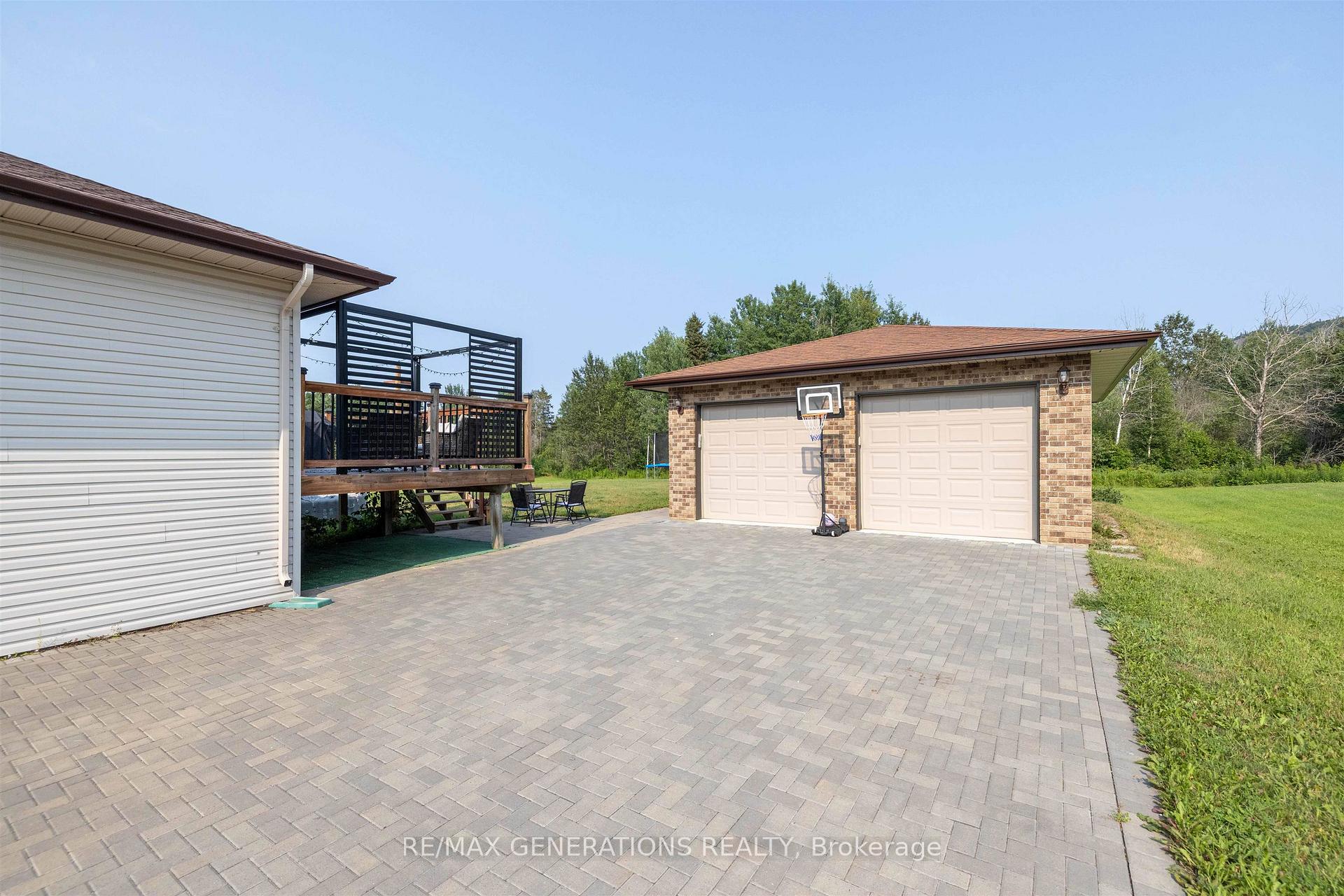Photo 23 of 2446 Caspian Street, Thunder Bay, Mountain Road — HOMEH