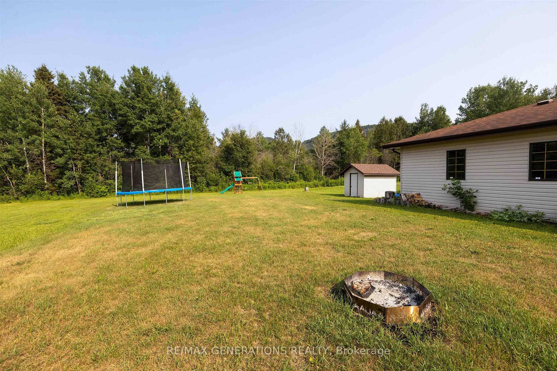 Photo 30 of 2446 Caspian Street, Thunder Bay, Mountain Road — HOMEH