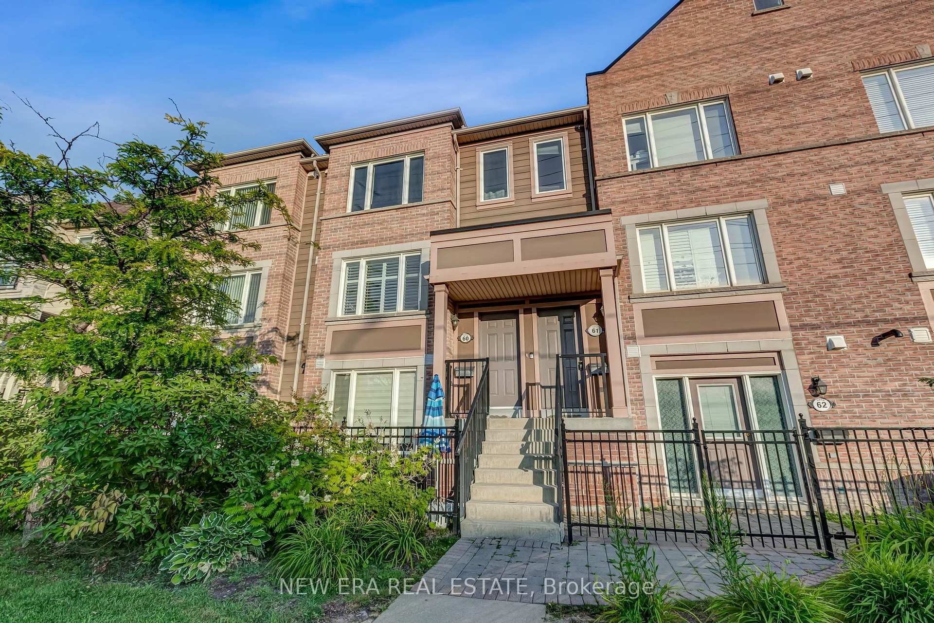 Front of Unit 60, 3056 Eglinton Avenue W