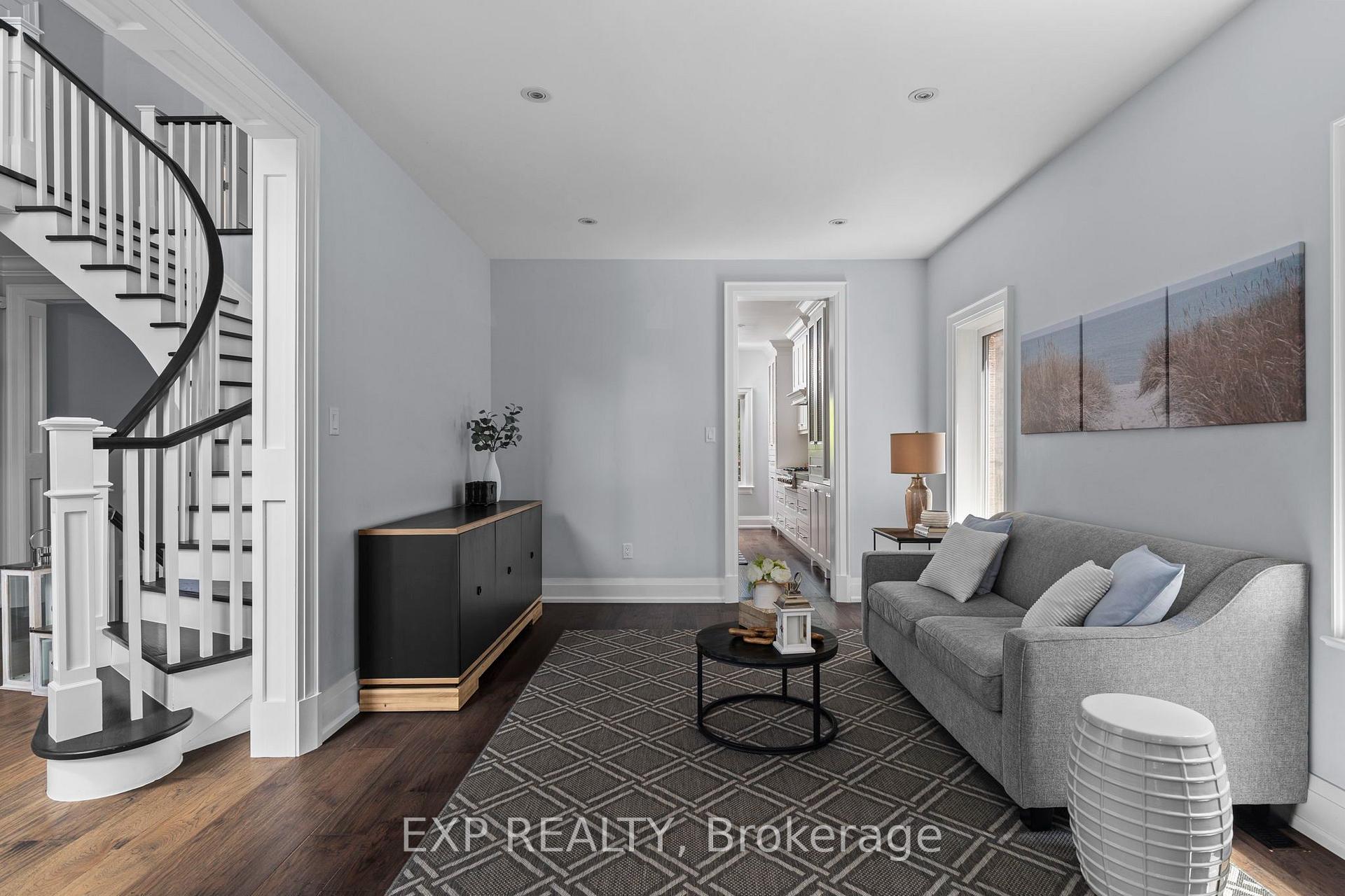 Photo 7 of 53 Glenside Drive, Vaughan, Maple — HOMEH