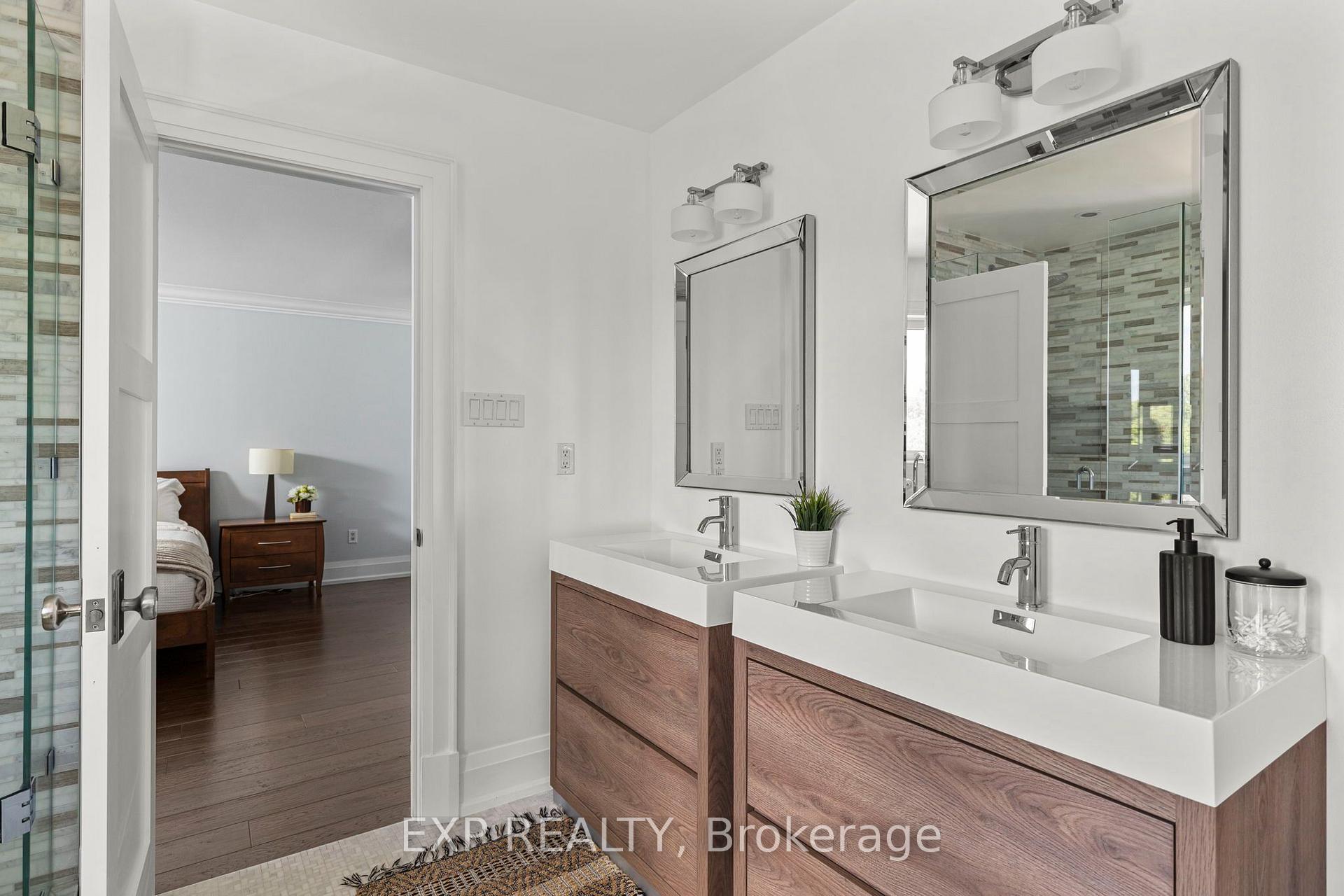 Photo 23 of 53 Glenside Drive, Vaughan, Maple — HOMEH