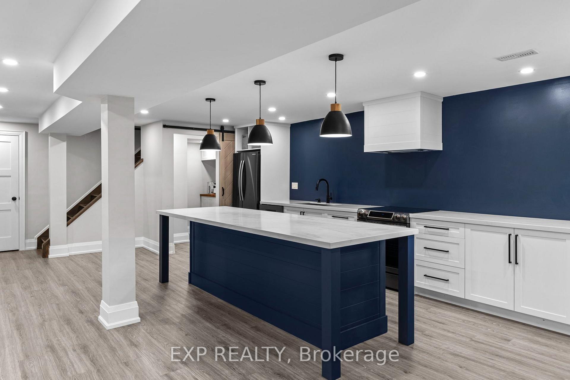 Photo 32 of 53 Glenside Drive, Vaughan, Maple — HOMEH