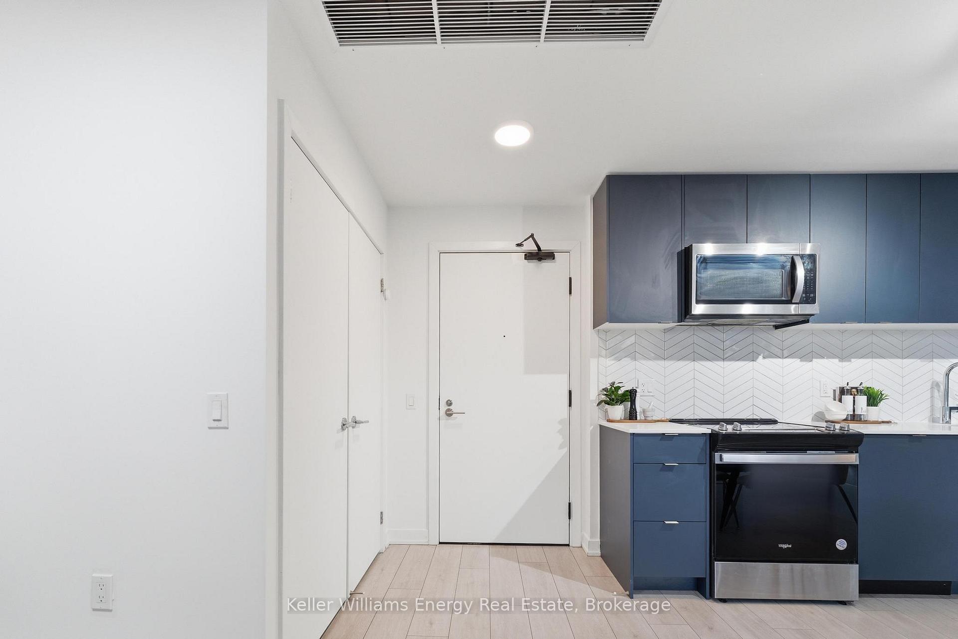 Photo 5 of Unit 522, 1614 Charles Street, Whitby, Port Whitby — HOMEH