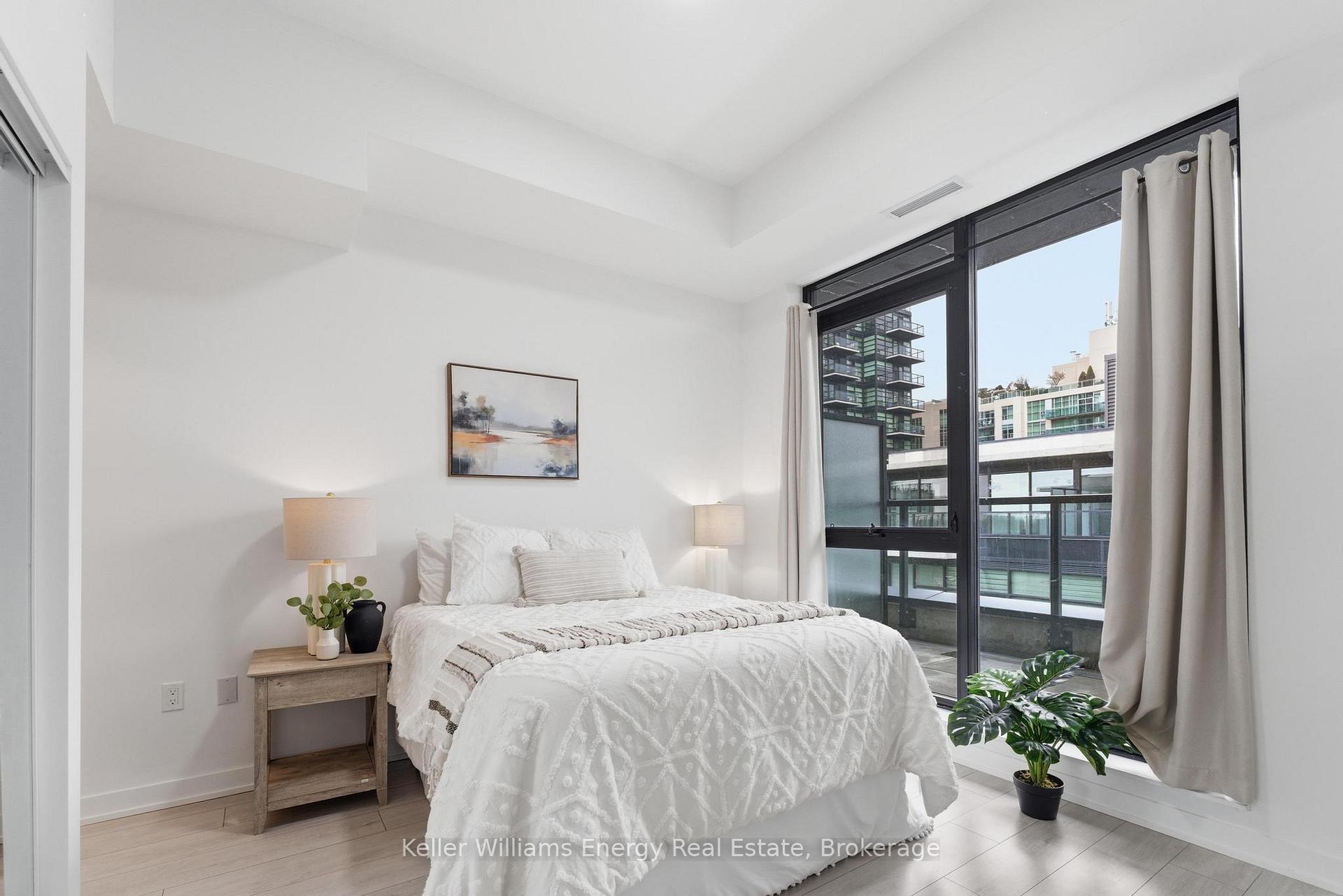 Photo 11 of Unit 522, 1614 Charles Street, Whitby, Port Whitby — HOMEH
