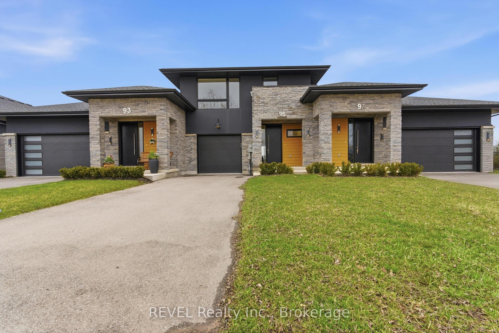 Photo 1 of 95 Port Robinson Road, Pelham, Fonthill — HOMEH