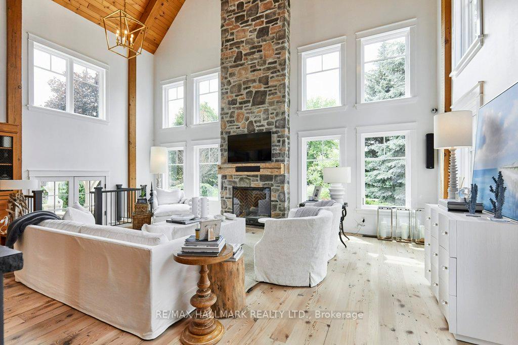Photo 15 of 136 Snowbridge Way, Blue Mountains — HOMEH