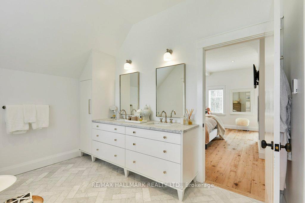 Photo 33 of 136 Snowbridge Way, Blue Mountains — HOMEH
