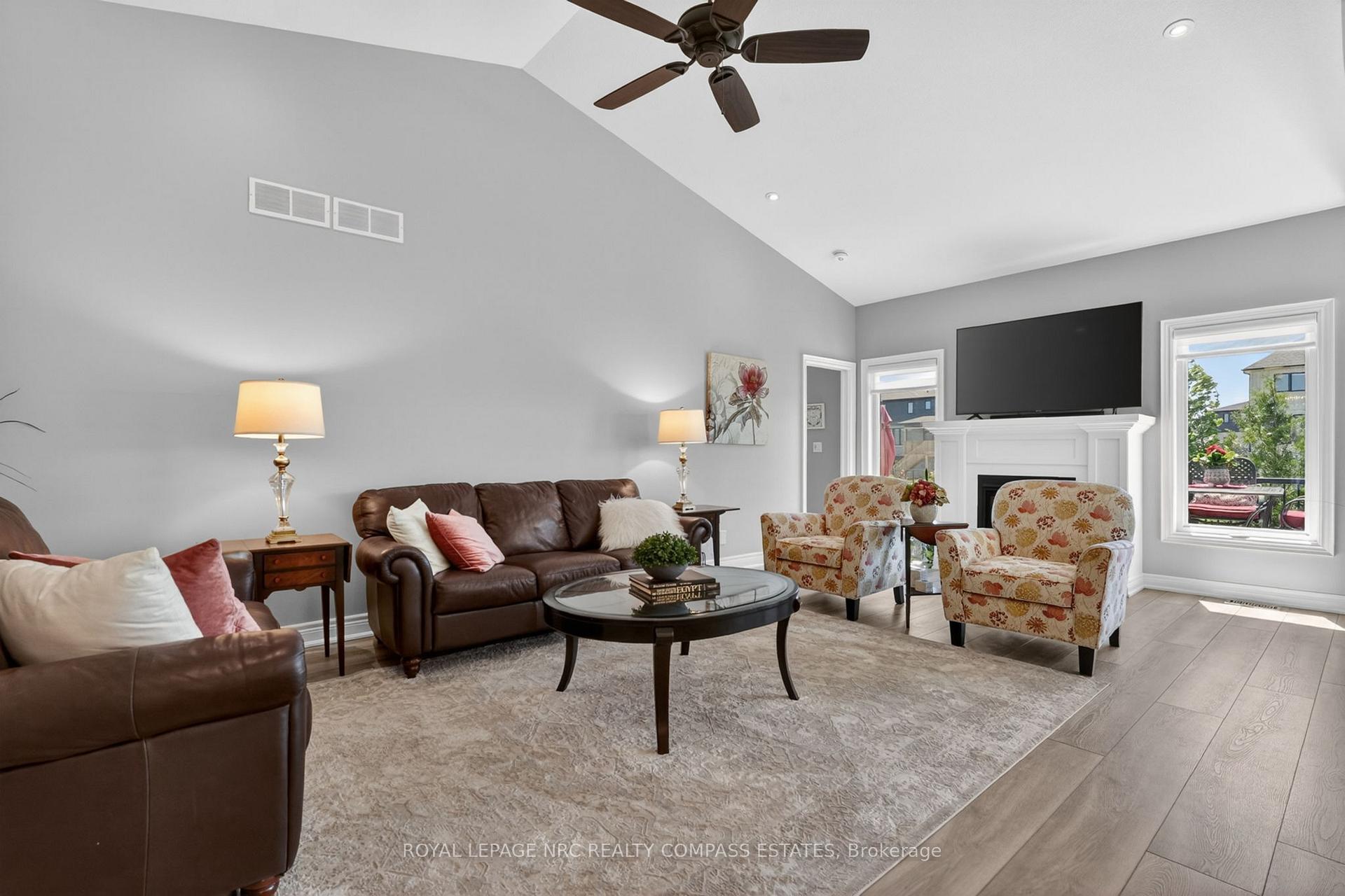 Photo 5 of Unit 42, 154 Port Robinson Road, Pelham, Fonthill — HOMEH