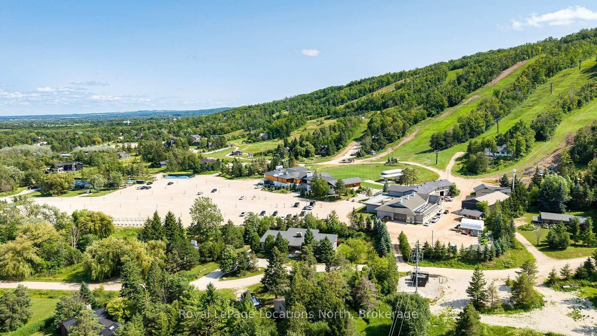 Photo 13 of 11 Osler Pines Drive, Clearview, Rural Clearview — HOMEH
