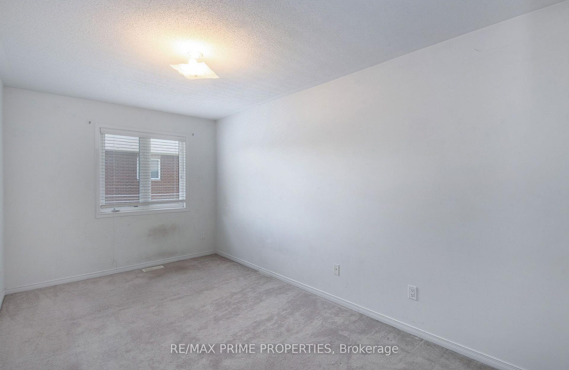 Photo 13 of 201 Freedom Private, Ottawa, Riverview Park — HOMEH