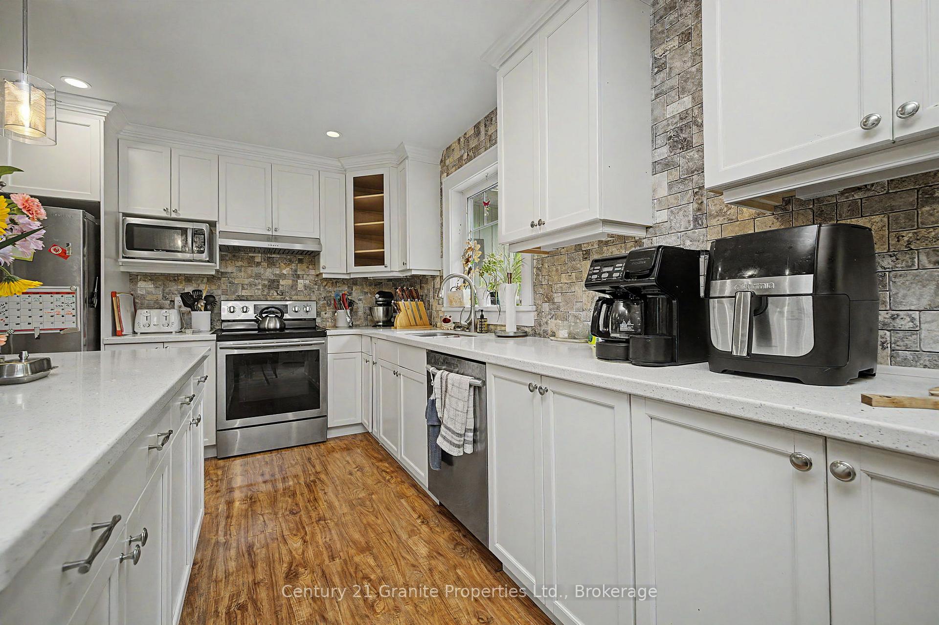 Photo 13 of 64 Loucks Road, Seguin — HOMEH