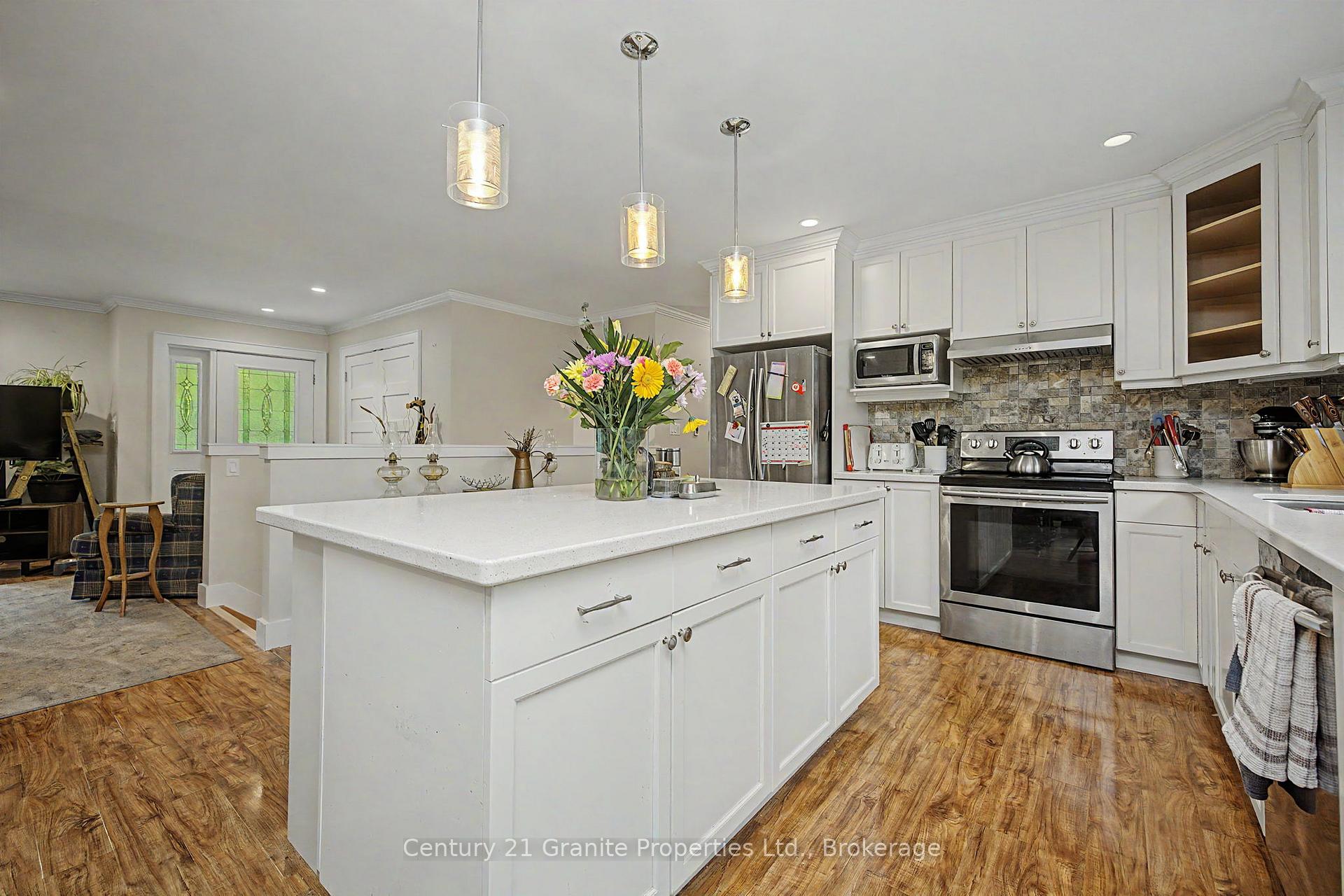 Photo 15 of 64 Loucks Road, Seguin — HOMEH