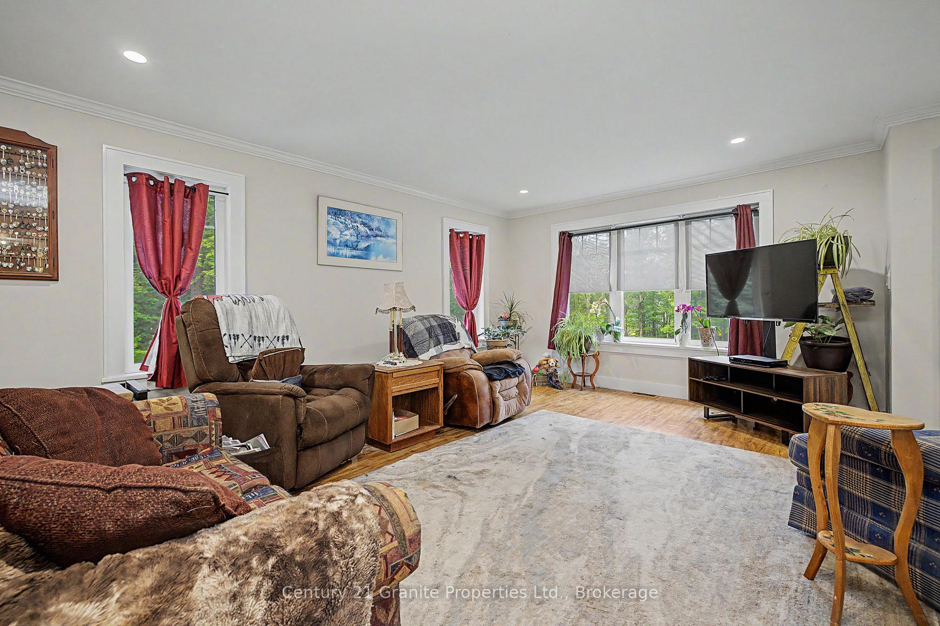 Photo 19 of 64 Loucks Road, Seguin — HOMEH
