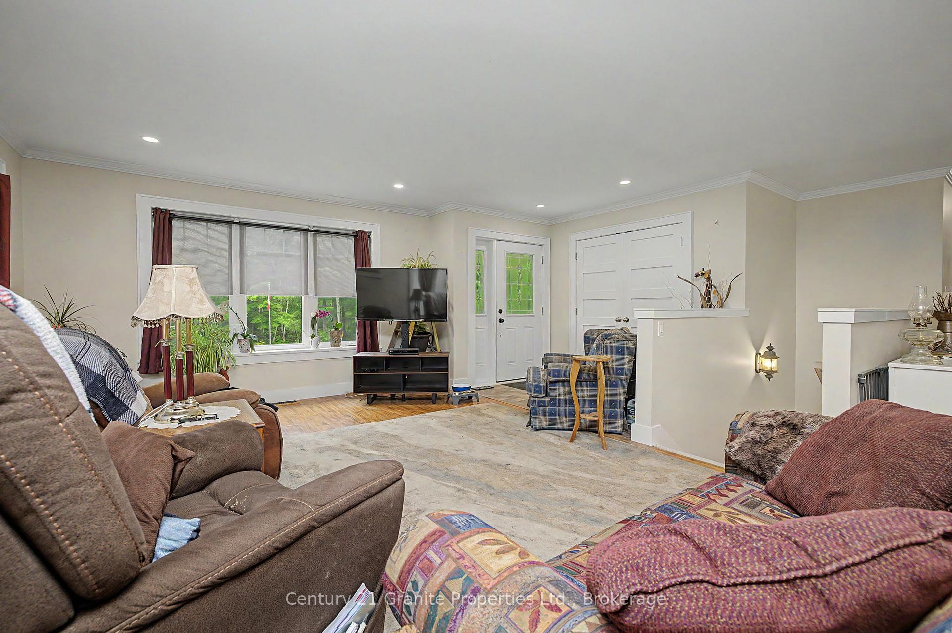 Photo 20 of 64 Loucks Road, Seguin — HOMEH