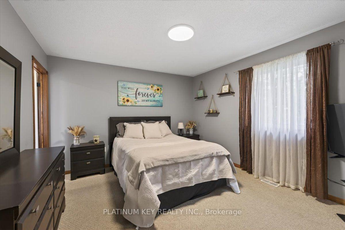 Photo 17 of 146 Mill Street, Southwest Middlesex, Glencoe — HOMEH