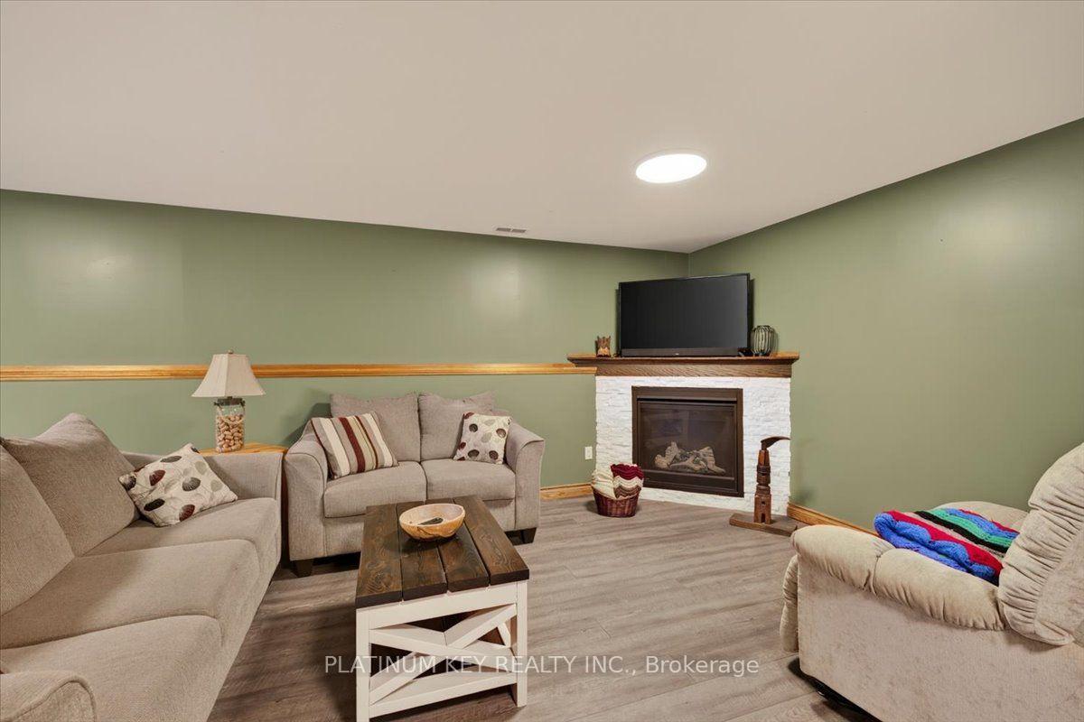 Photo 20 of 146 Mill Street, Southwest Middlesex, Glencoe — HOMEH