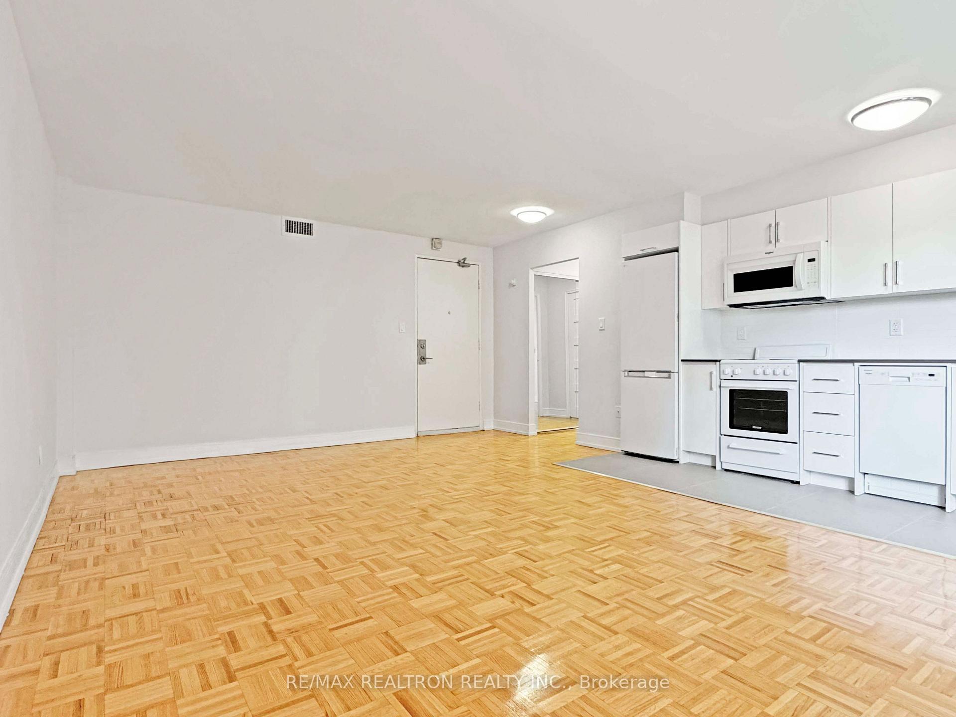 Photo 10 of Unit 607, 95 Lawton Boulevard, Toronto, Yonge-St. Clair — HOMEH
