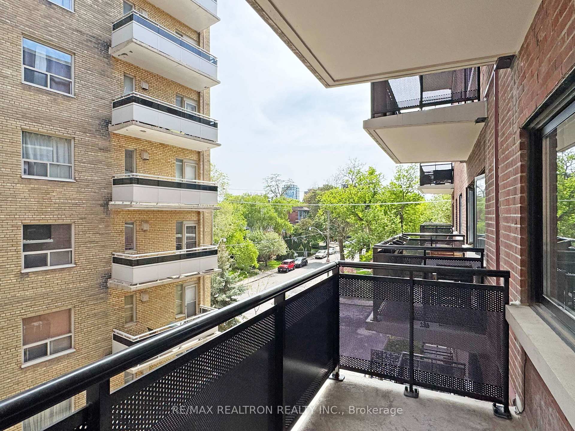 Photo 19 of Unit 607, 95 Lawton Boulevard, Toronto, Yonge-St. Clair — HOMEH
