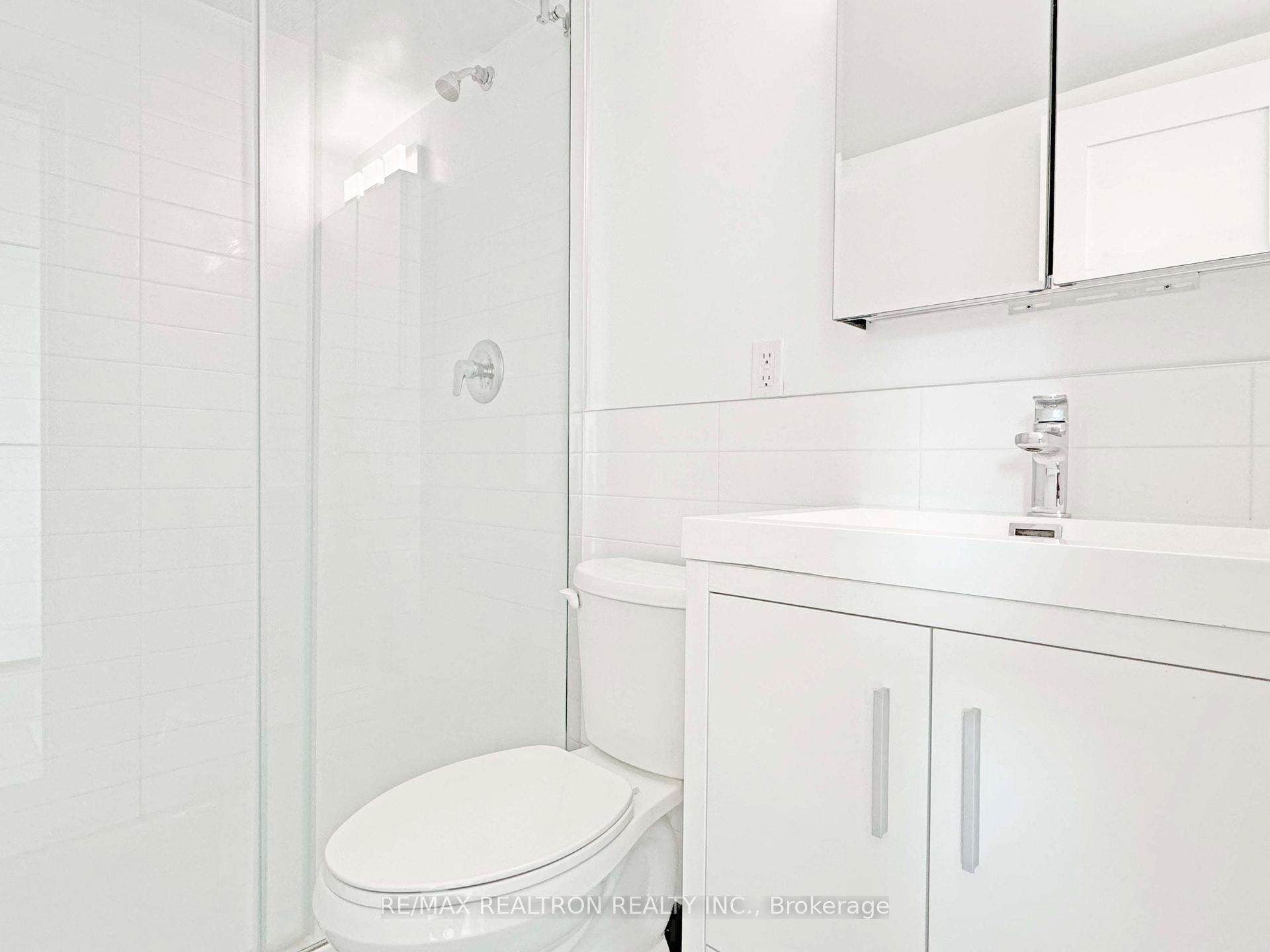 Photo 8 of Unit 402, 485 Huron Street, Toronto, The Annex — HOMEH