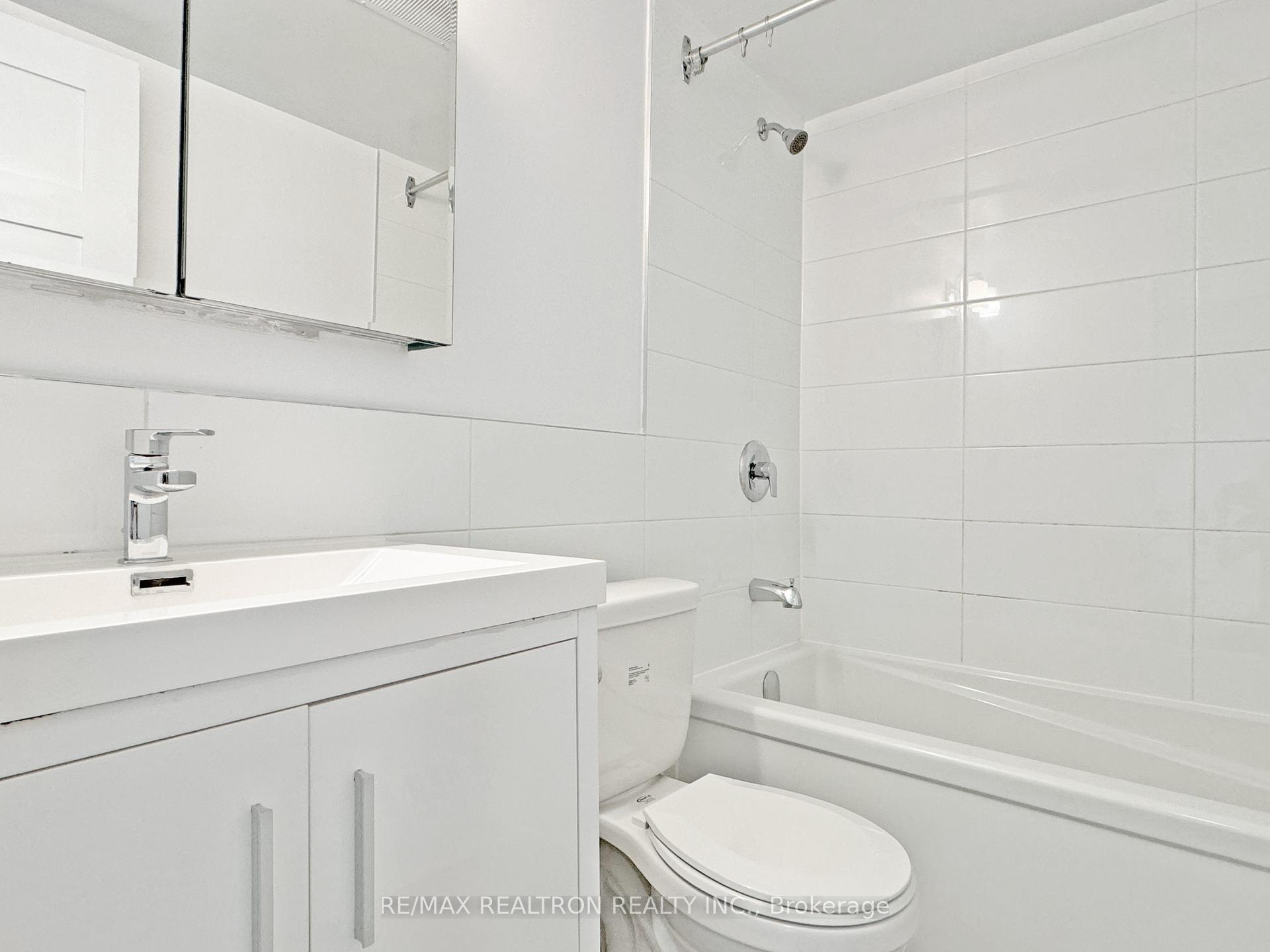 Photo 8 of Unit 409, 1500 Bathurst Street, Toronto, Humewood-Cedarvale — HOMEH
