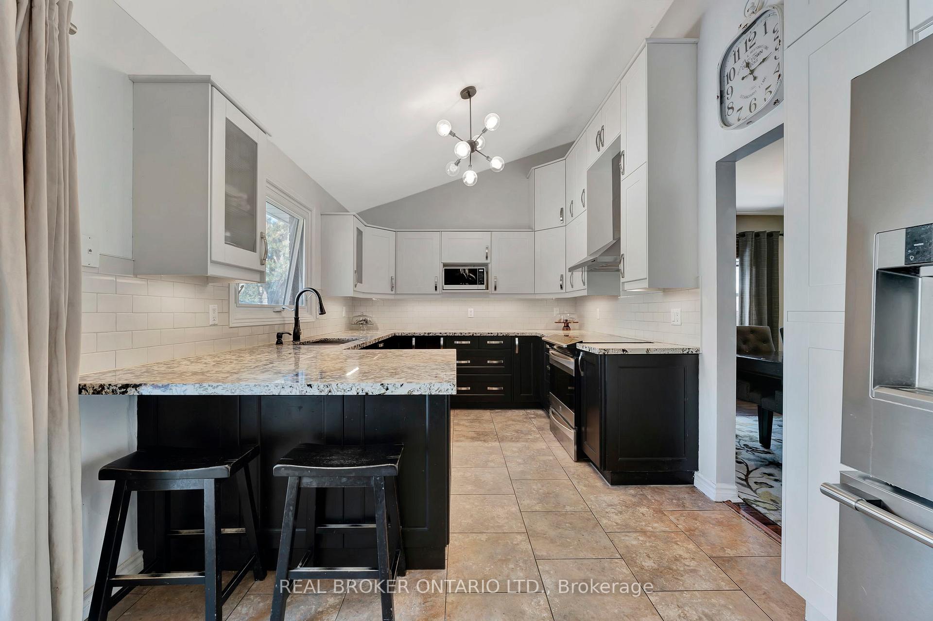 Photo 12 of 52 Beckett Drive, Brantford, Empire South — HOMEH