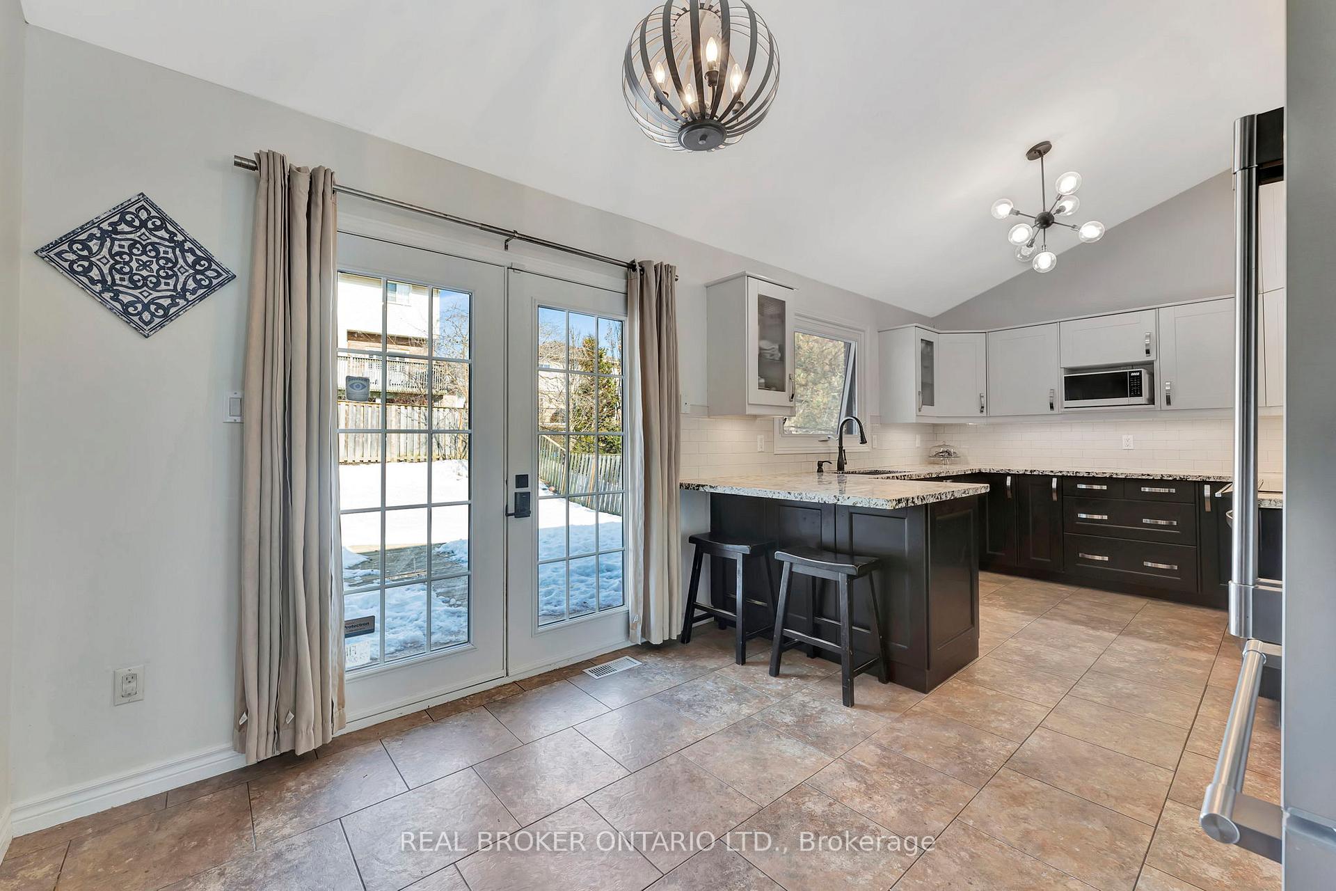 Photo 16 of 52 Beckett Drive, Brantford, Empire South — HOMEH