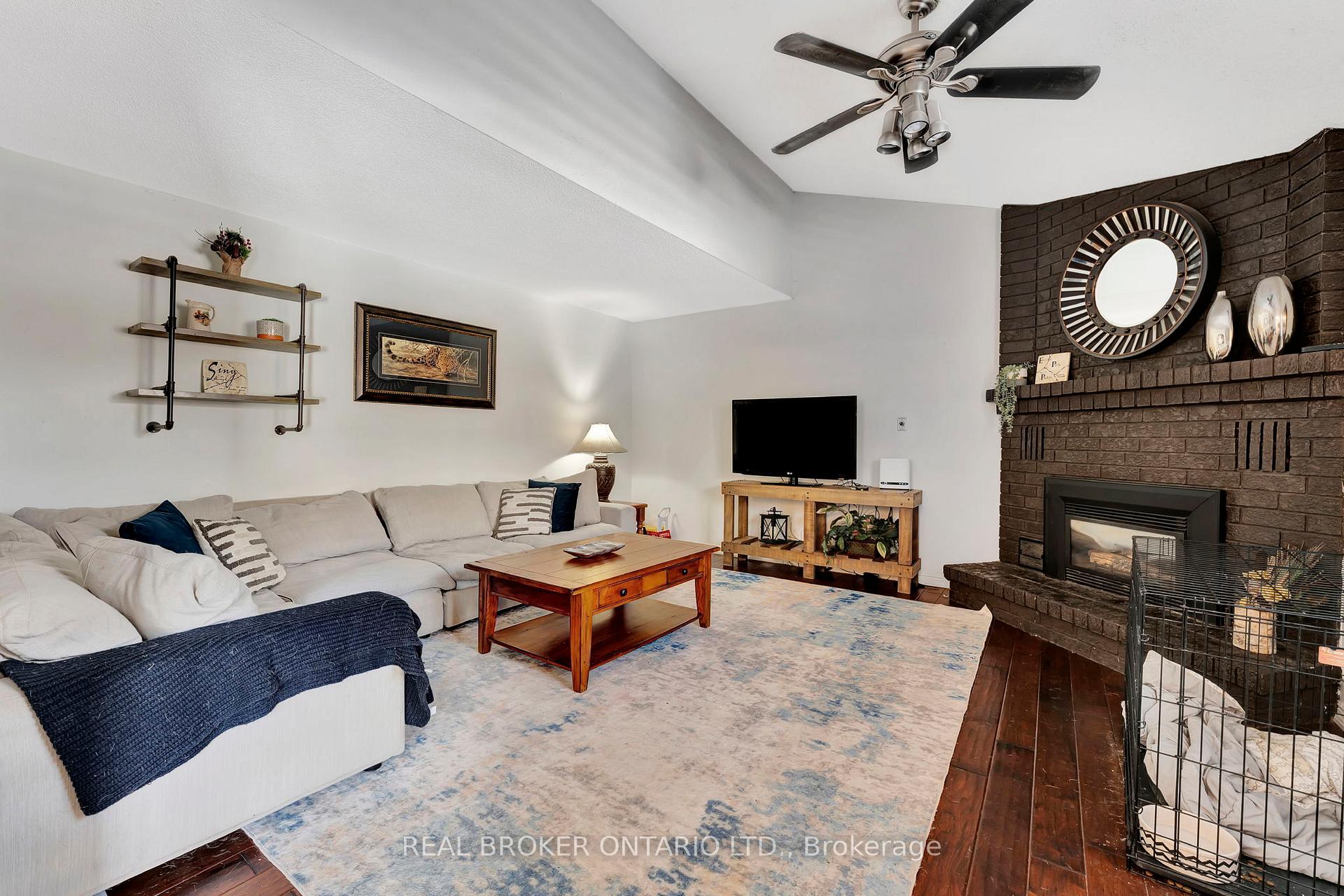 Photo 18 of 52 Beckett Drive, Brantford, Empire South — HOMEH