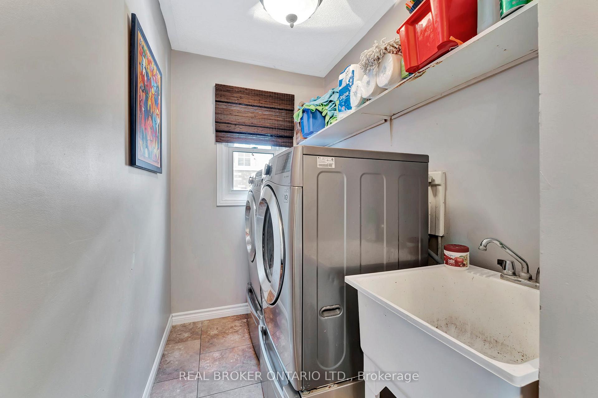 Photo 22 of 52 Beckett Drive, Brantford, Empire South — HOMEH