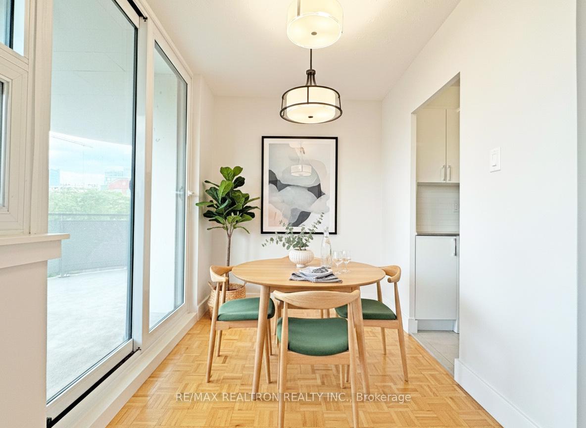 Photo 8 of Unit 406, 485 Huron Street, Toronto, The Annex — HOMEH