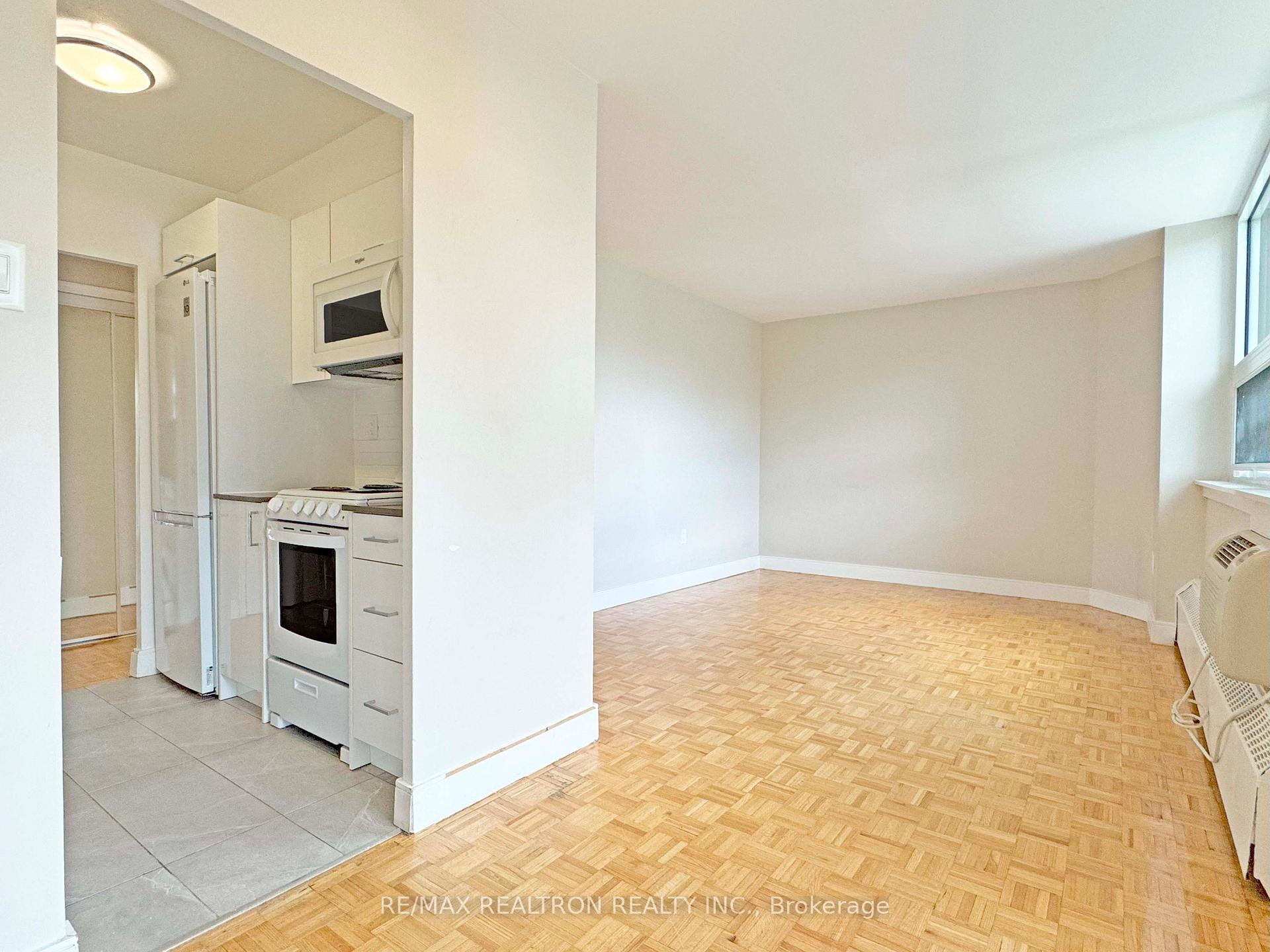 Photo 10 of Unit 406, 485 Huron Street, Toronto, The Annex — HOMEH