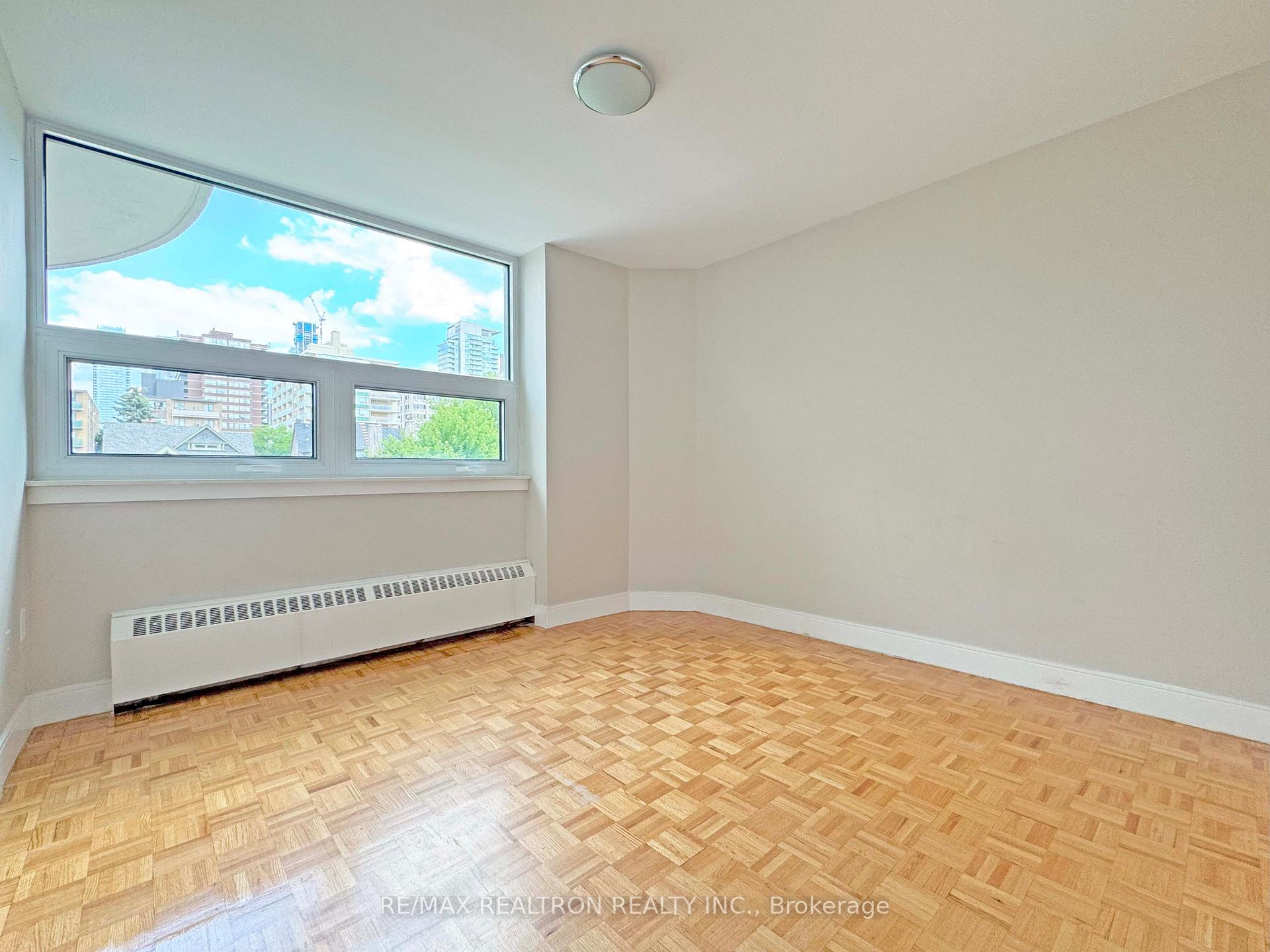 Photo 14 of Unit 406, 485 Huron Street, Toronto, The Annex — HOMEH