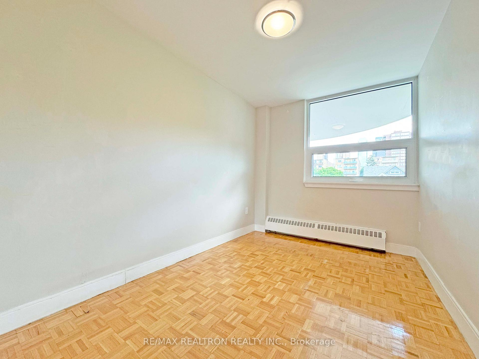 Photo 18 of Unit 406, 485 Huron Street, Toronto, The Annex — HOMEH