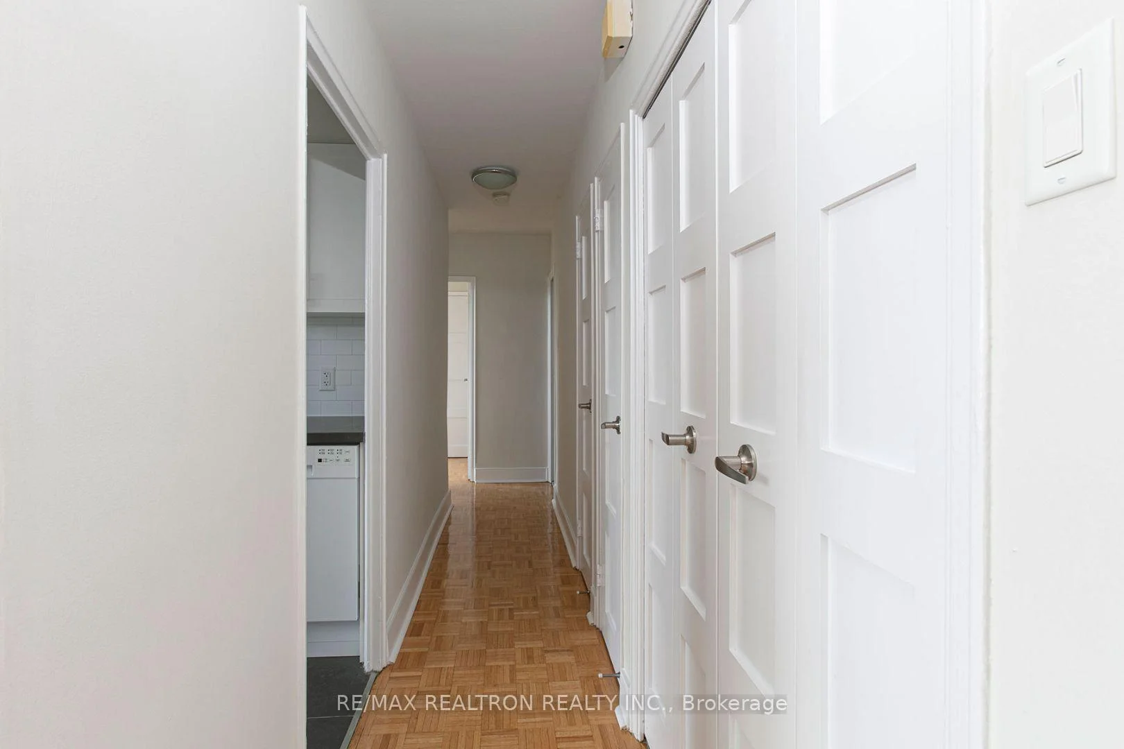 Photo 4 of Unit 406, 485 Huron Street, Toronto, The Annex — HOMEH