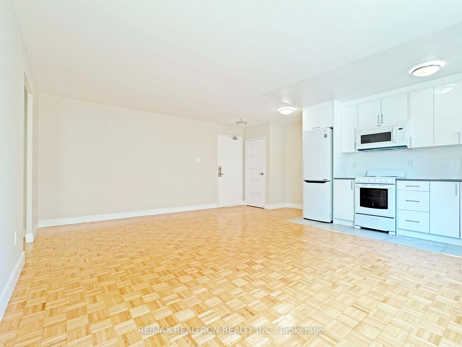 Photo 6 of Unit 603, 1291 Bayview Avenue, Toronto, Leaside — HOMEH