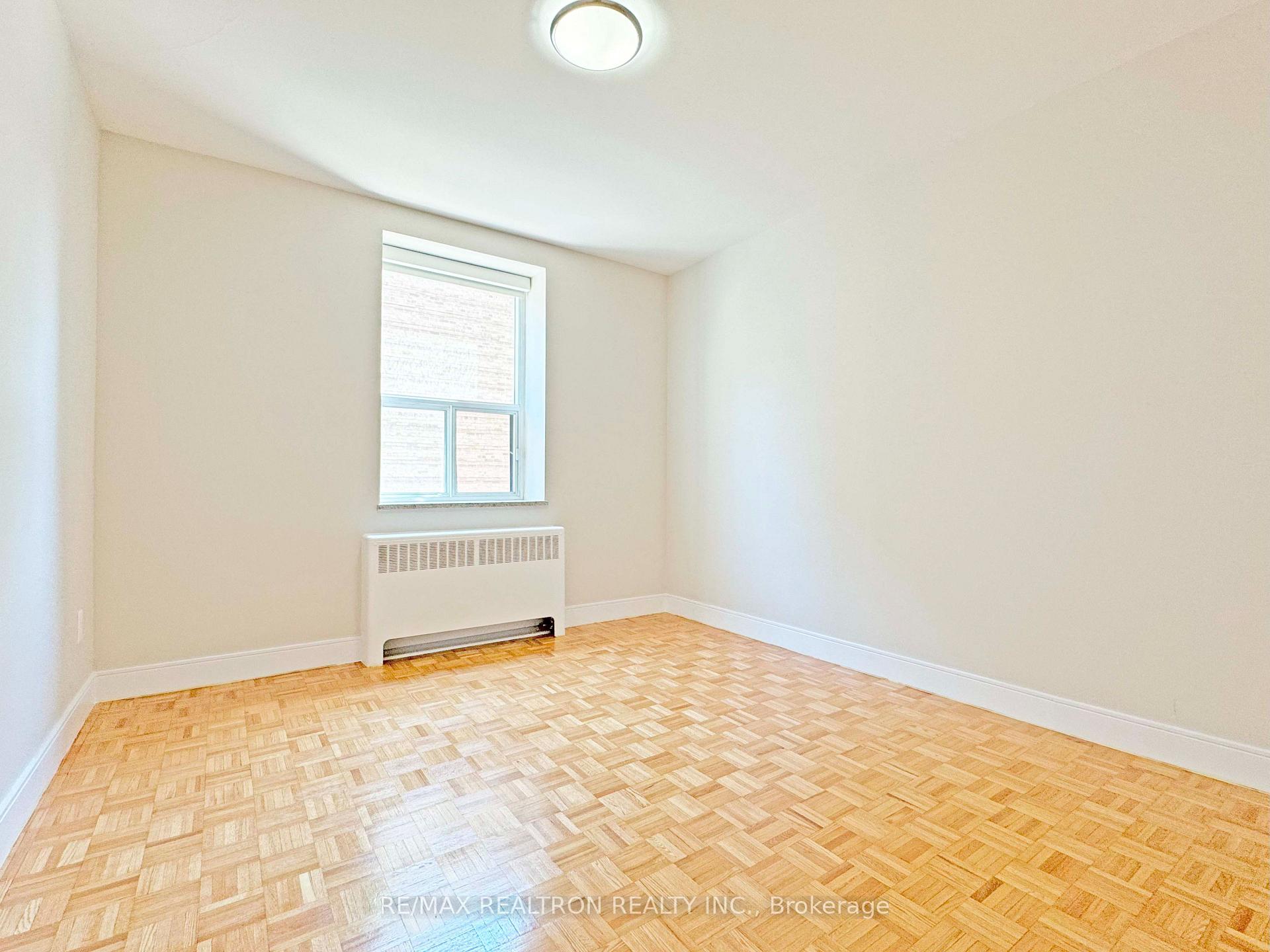 Photo 12 of Unit 603, 1291 Bayview Avenue, Toronto, Leaside — HOMEH
