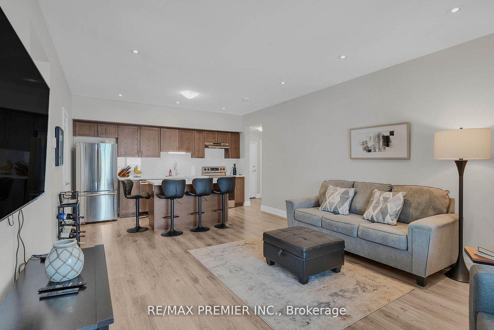 Photo 5 of Unit 110, 299 Cundles Road E, Barrie, Alliance — HOMEH