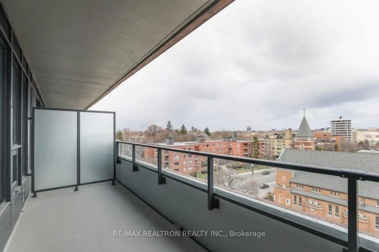 Front of Unit 410, 2525 Bathurst Street
