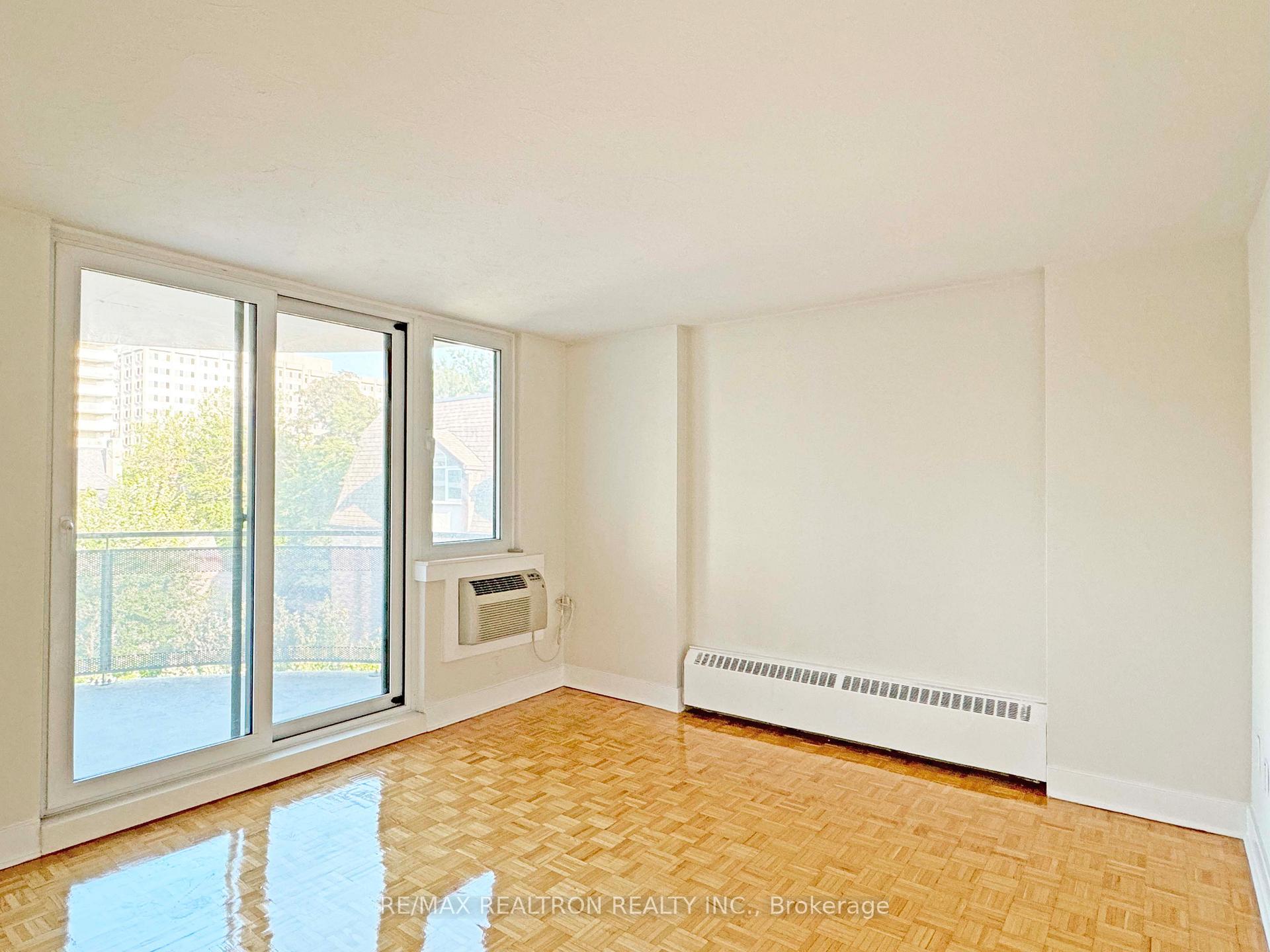 Photo 5 of Unit 401, 485 Huron Street, Toronto, The Annex — HOMEH
