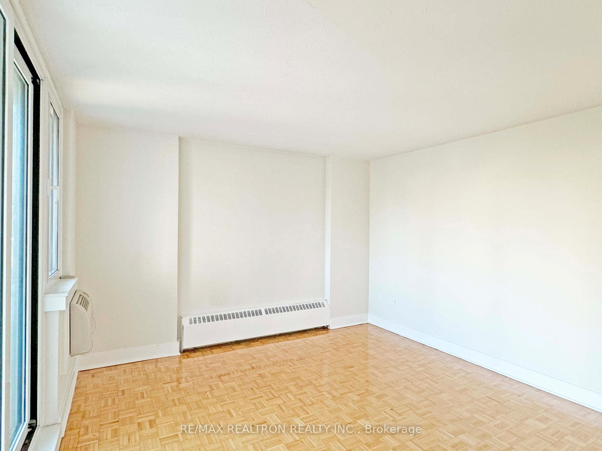 Photo 7 of Unit 401, 485 Huron Street, Toronto, The Annex — HOMEH