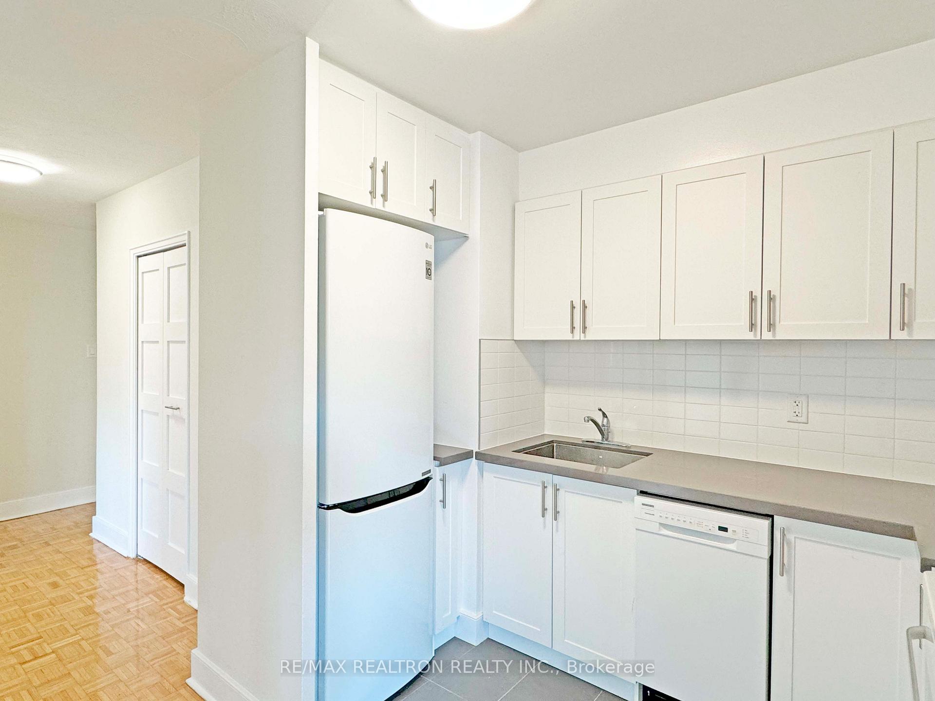 Photo 9 of Unit 401, 485 Huron Street, Toronto, The Annex — HOMEH
