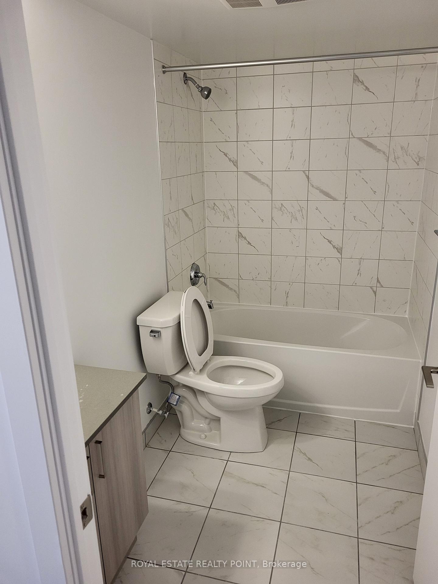 Photo 9 of Unit 2409, 1435 Celebration Drive, Pickering, Bay Ridges — HOMEH