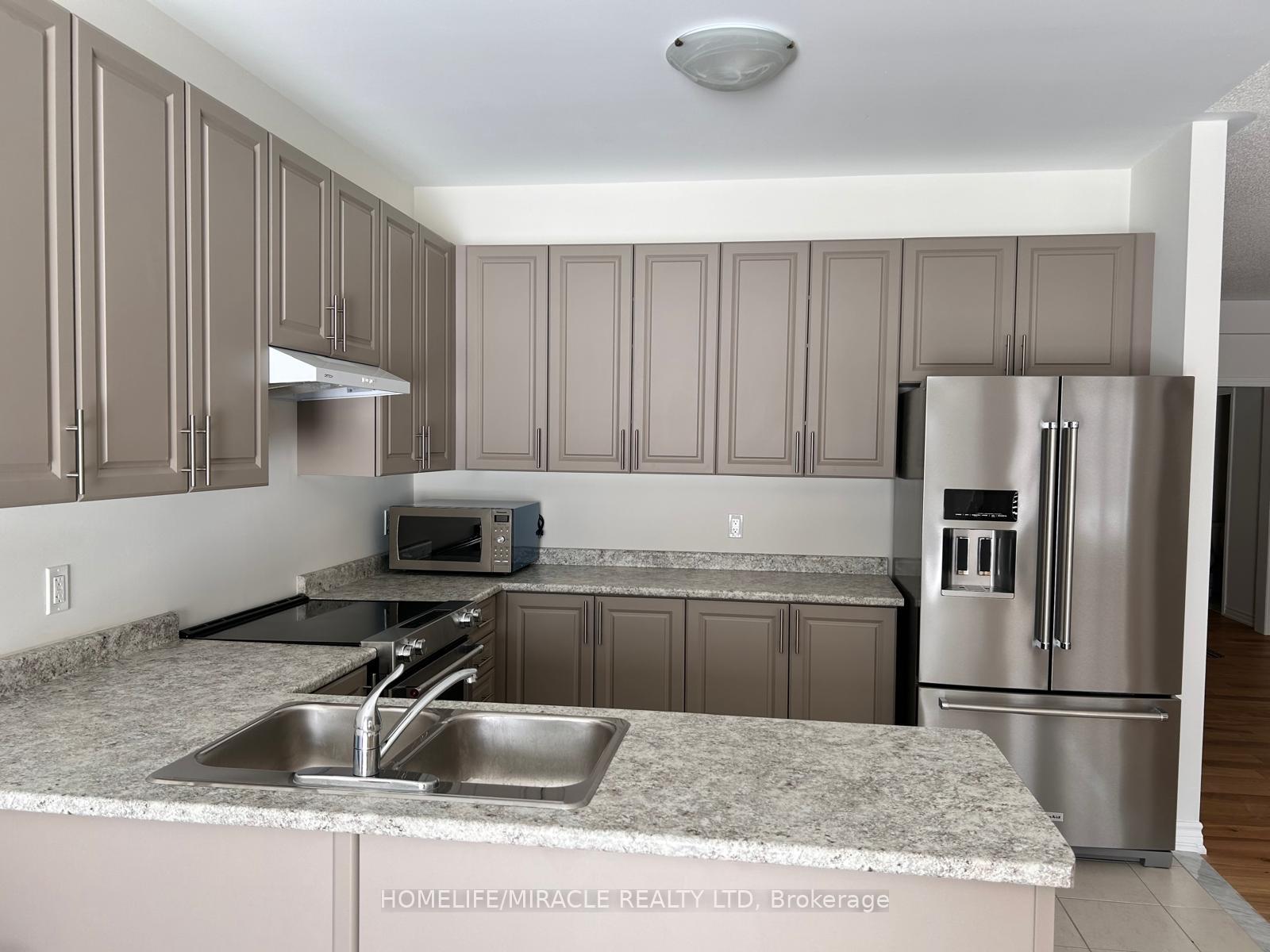 Photo 3 of 239 Palace Street, Thorold, Thorold Downtown — HOMEH