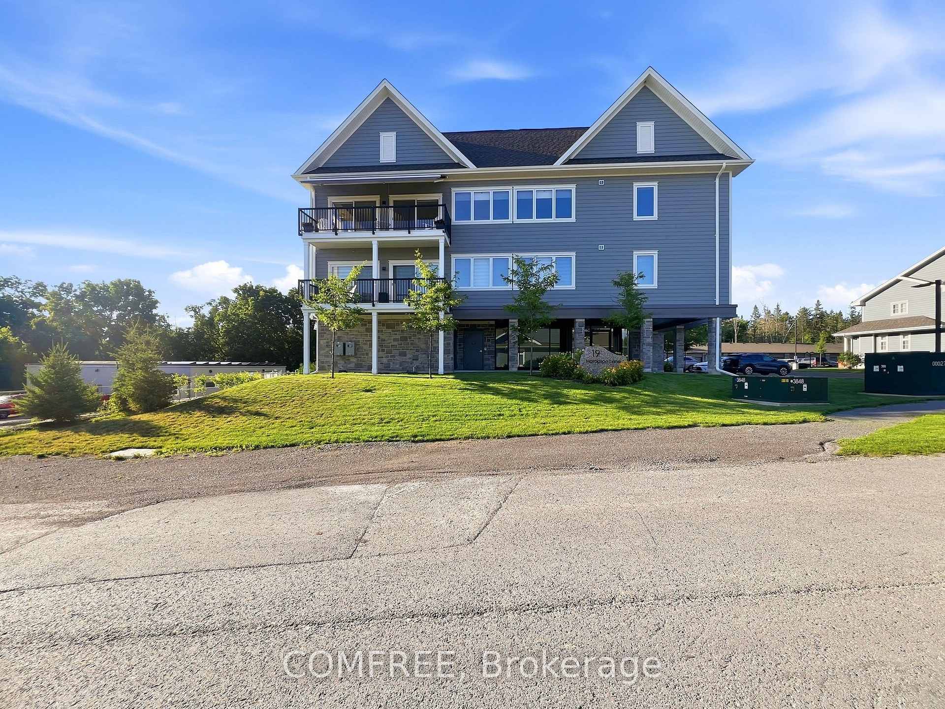 Photo 2 of Unit 301, 19 Hampton Lane, Selwyn — HOMEH