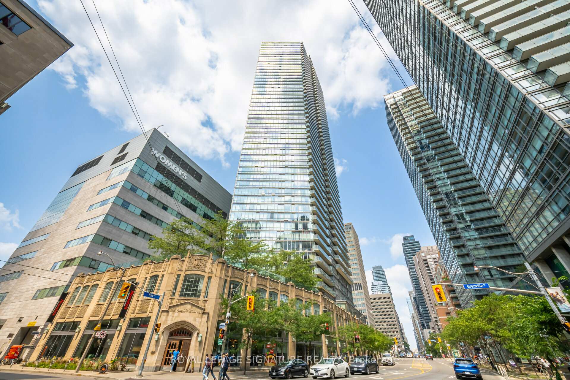 Front of Unit 3307, 832 Bay Street