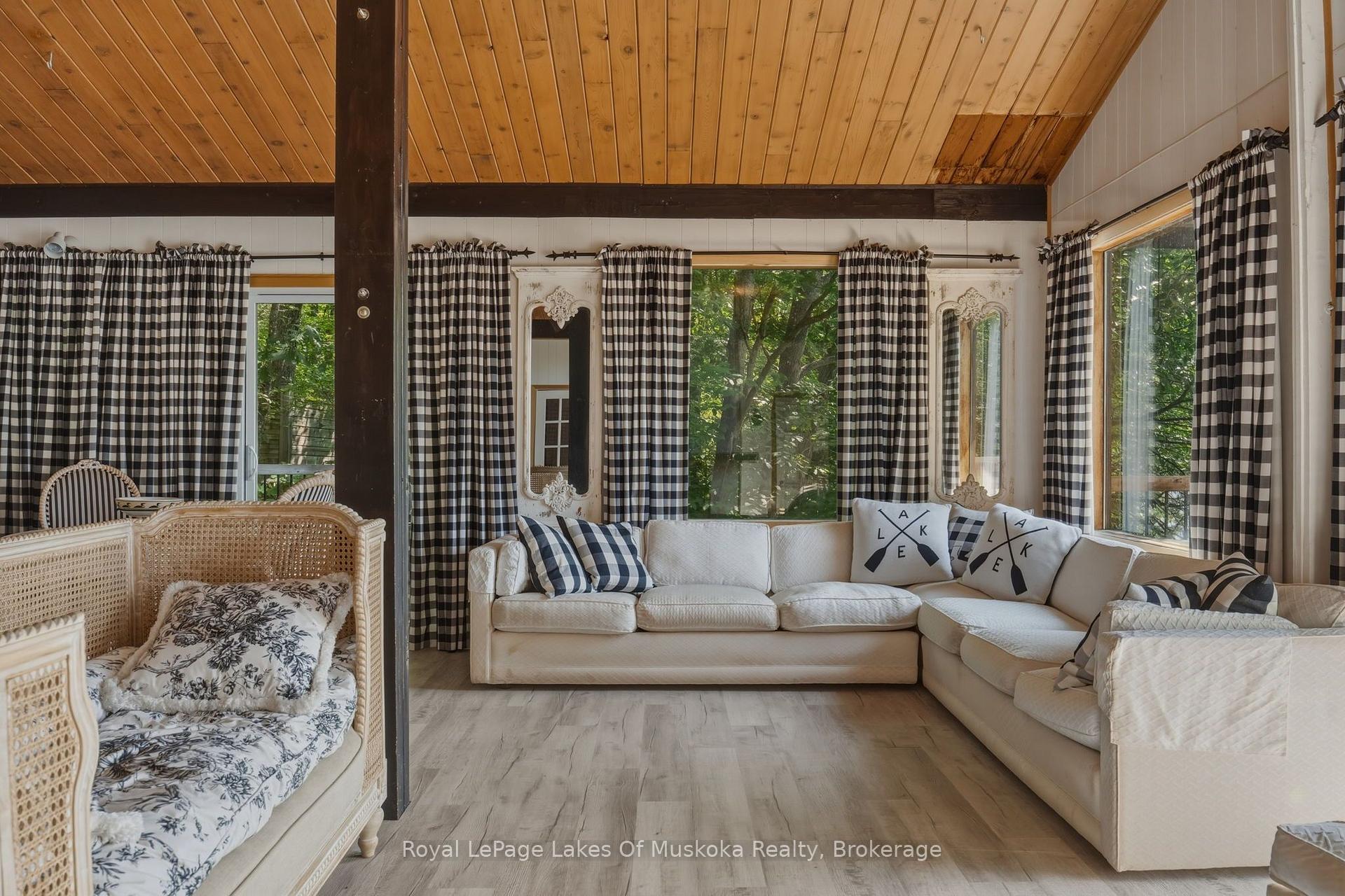 Photo 20 of 1187 Ivy Lane, Algonquin Highlands, McClintock — HOMEH