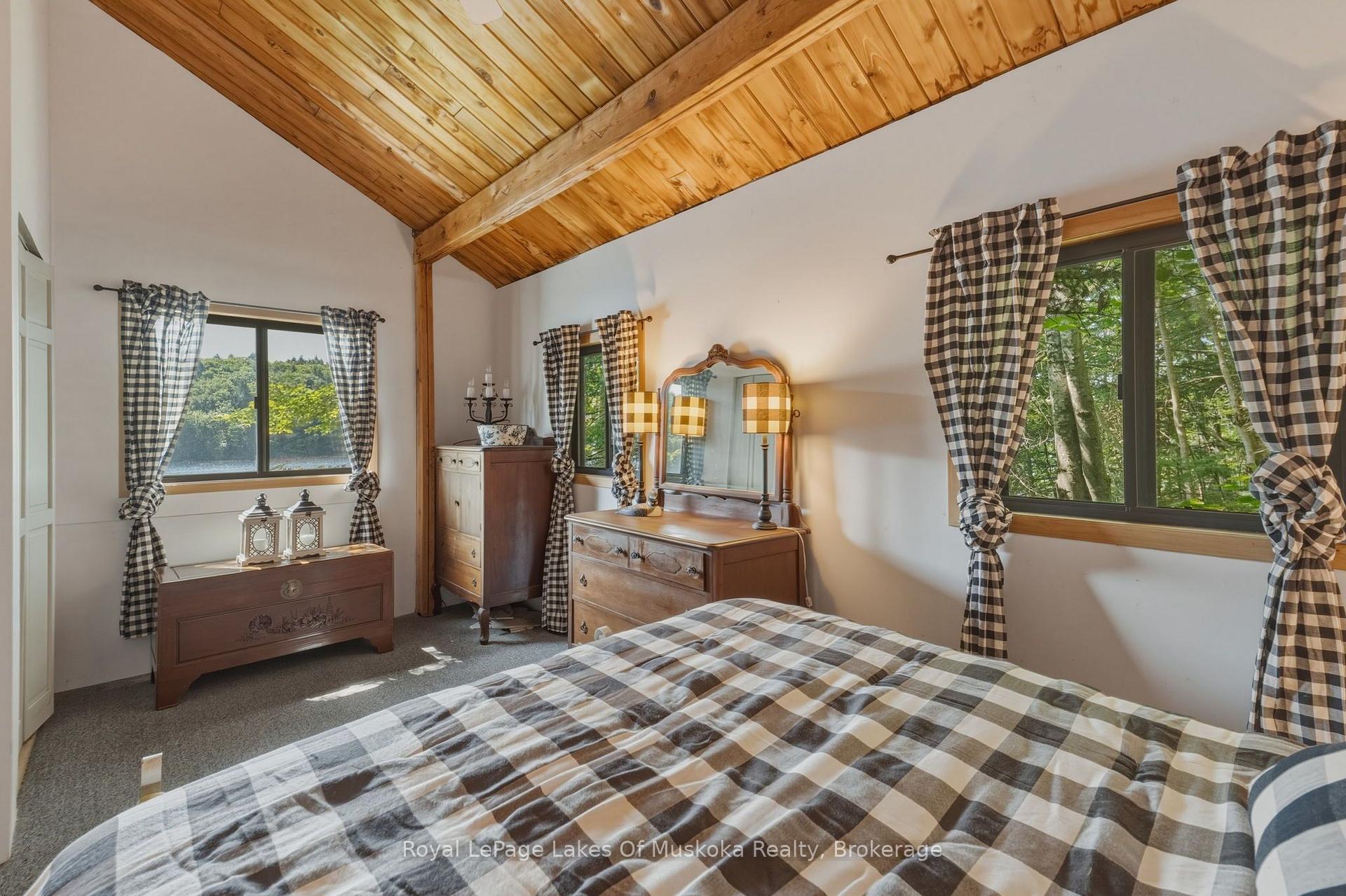 Photo 33 of 1187 Ivy Lane, Algonquin Highlands, McClintock — HOMEH