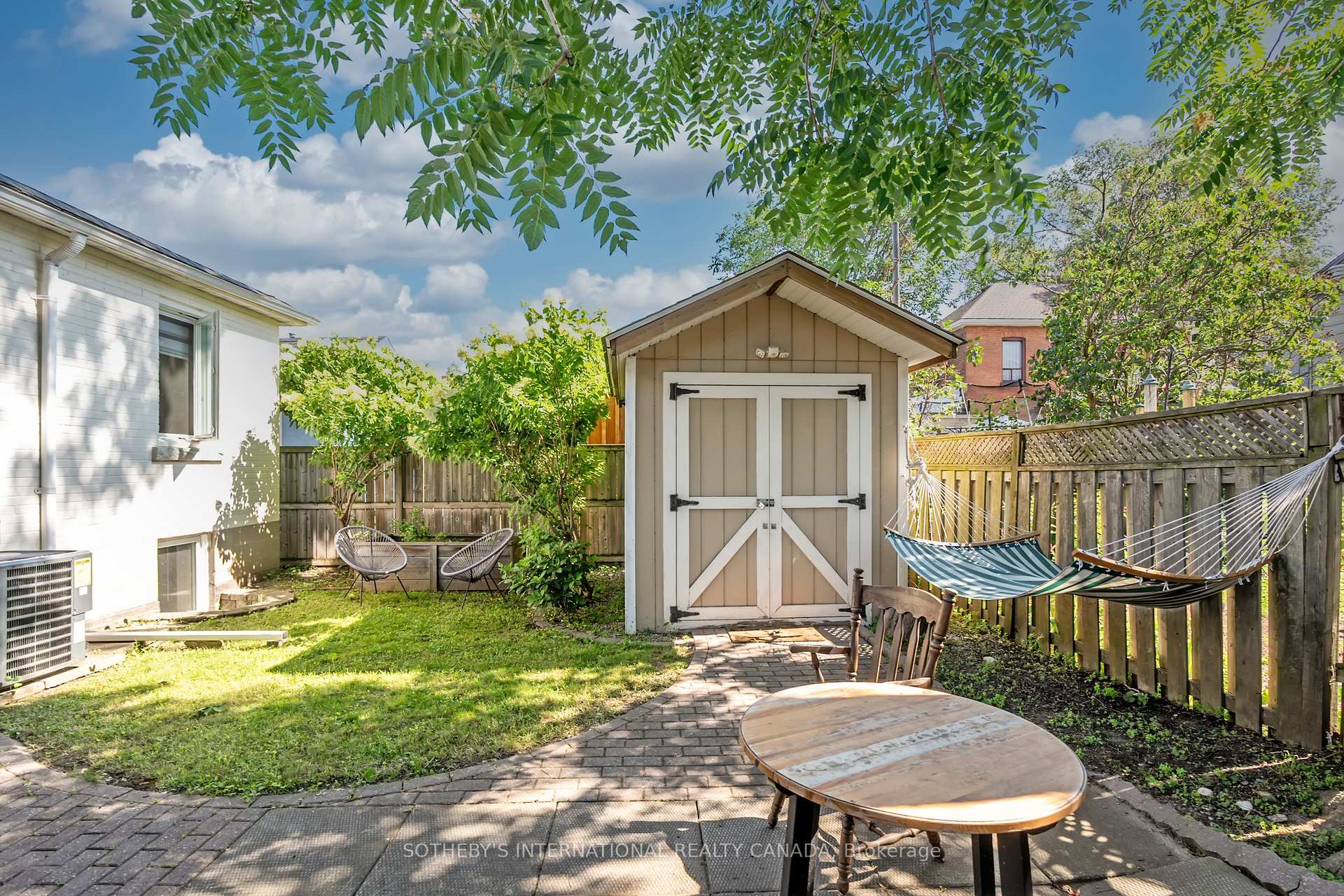 Photo 31 of 12 Peel Street S, Hamilton, Dundas — HOMEH