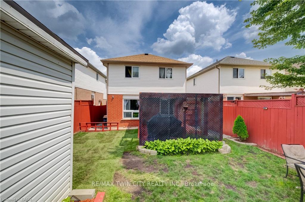 Photo 35 of 27 Bridlewreath Street, Kitchener, Larentian West — HOMEH
