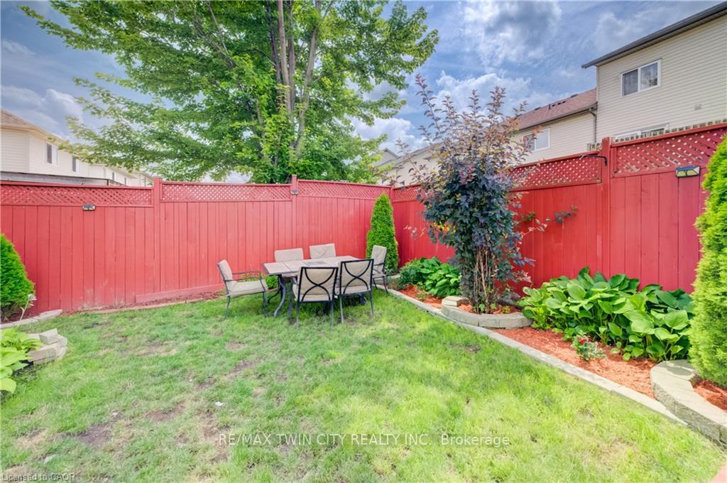 Photo 37 of 27 Bridlewreath Street, Kitchener, Larentian West — HOMEH