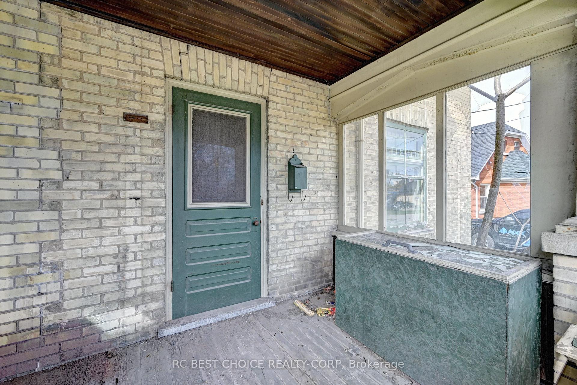 Photo 3 of 263-265 Mill Street, Kitchener, Southdale — HOMEH